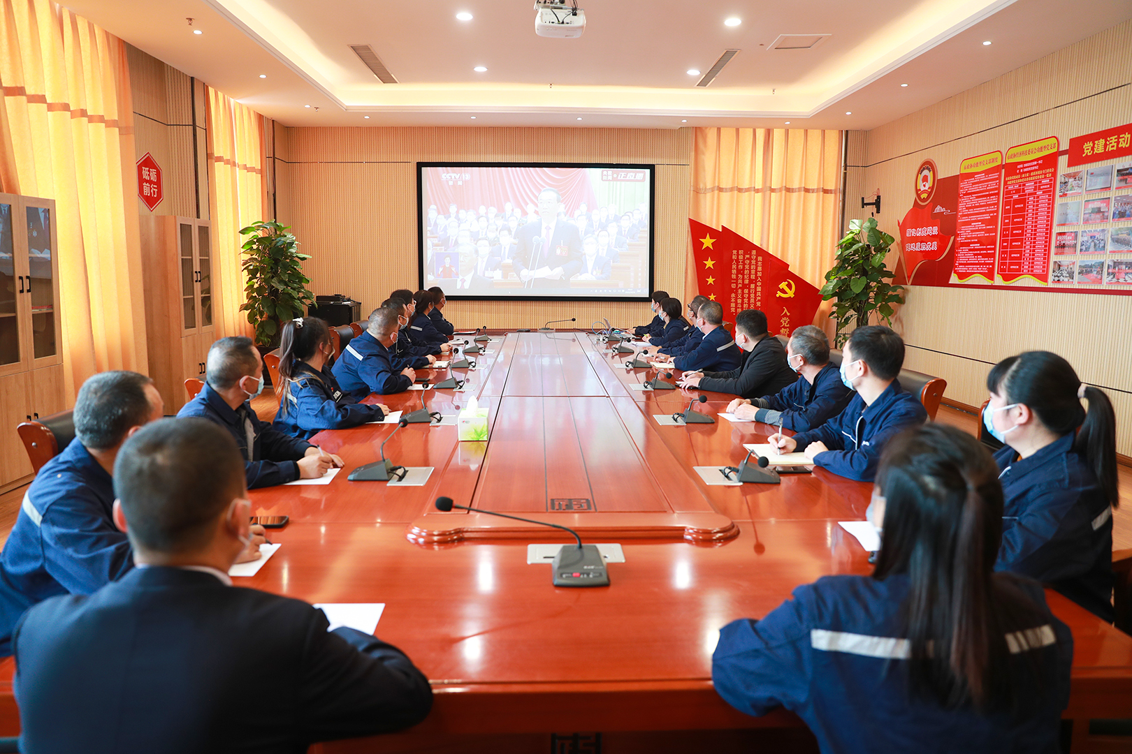 河南省礦山起重機(jī)有限公司 河南省礦山起重機(jī)有限公司